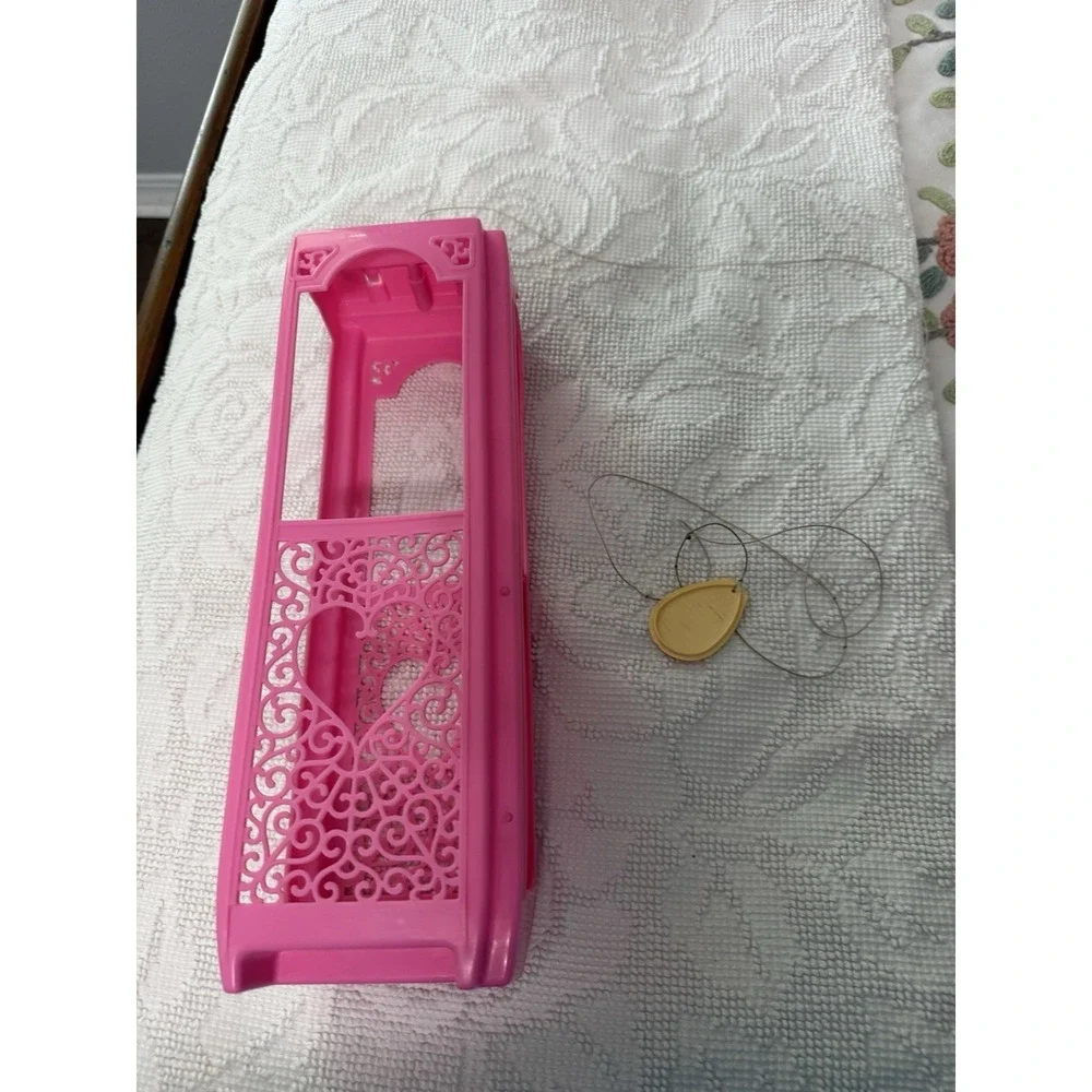Vintage Barbie Pink Grandfather Clock Filigree Heart Replacement Piece 0874D2